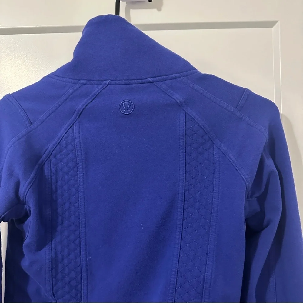 Lululemon It’s Happening Workout Running Jacket In Pigment Blue Size 4 Women’s - Picture 14 of 16